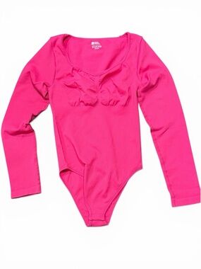 OQQ Hot Pink Ribbed Long Sleeve Bodysuit Size L